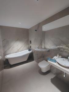 Bathroom Image of 2350 Sq.ft 4 BHK Apartment / Flat for sale in Magarpatta City Pune for Rs. 28400000
