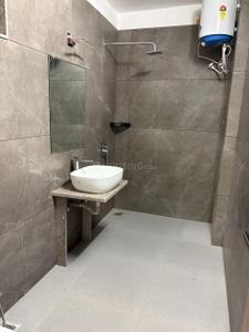 Bathroom Image of 1650 Sq.ft 4 BHK Apartment / Flat for rent in Dream Luxuria, Jatkhedi Bhopal for Rs. 49999