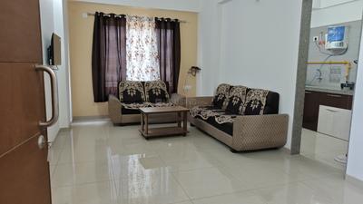 Living Room Image of 950 Sq.ft 1 BHK Apartment / Flat for rent in Surya Kiran Aakash Homes, Ujala Circle Ahmedabad for Rs. 23000