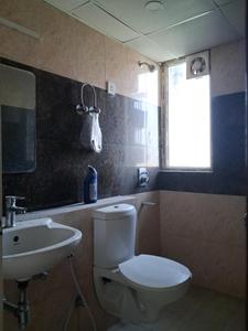 Common Bathroom Image of 1575 Sq.ft 3 BHK Apartment / Flat for sale in Unnati The Aranya Phase 2, Sector 119 Noida for Rs. 9900000