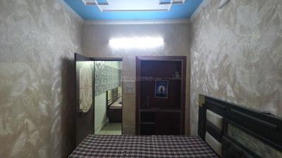 Bedroom Image of 700 Sq.ft 2 BHK Apartment / Flat for rent in Pitampura New Delhi for Rs. 27000