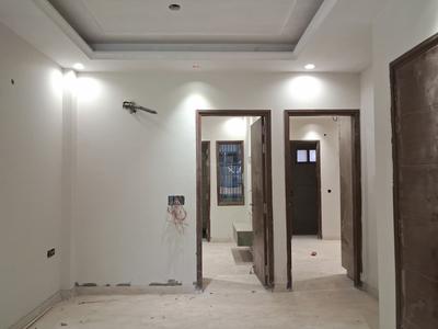 Living Room Image of 900 Sq.ft 3 BHK Builder Floor for sale in Paschim Vihar New Delhi for Rs. 22000000