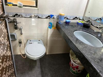 Bathroom Image of 935 Sq.ft 2 BHK Apartment / Flat for sale in K Raheja Interface Heights, Malad West Mumbai for Rs. 25200000