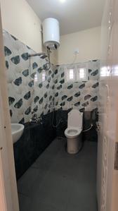 Bathroom Image of 400 Sq.ft 1 BHK Apartment / Flat for rent in Ramamurthy Nagar Bengaluru for Rs. 14000