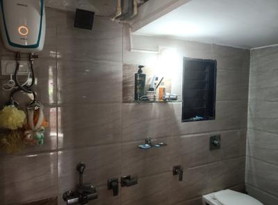 Bathroom Image of 900 Sq.ft 2 BHK Apartment / Flat for sale in Lodha Elite, Palava Phase 1 Thane for Rs. 5800000