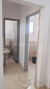 Bathroom Image of 640 Sq.ft 1 BHK Apartment / Flat for rent in Applewoods Satyesh Residency, Shela Ahmedabad for Rs. 21000