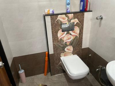 Bathroom Image of 1200 Sq.ft 1 BHK Apartment / Flat for rent in Cidco Aurangabad for Rs. 12000