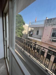 Balcony Image of 750 Sq.ft 2 BHK Builder Floor for sale in Janakpuri New Delhi for Rs. 14500000