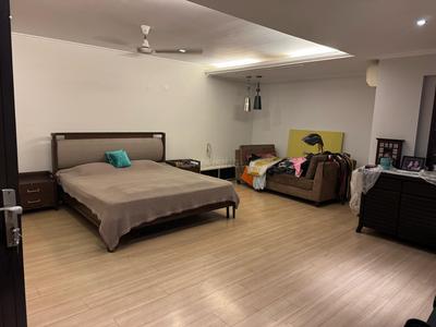 Bedroom Image of 5800 Sq.ft 7 BHK Independent House for sale in New Friends Colony New Delhi for Rs. 325000000