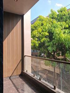 Bedroom One Image of 1350 Sq.ft 3 BHK Builder Floor for sale in Paschim Vihar New Delhi for Rs. 28000000