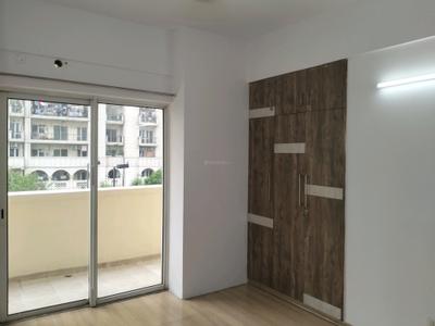 Bedroom Image of 1470 Sq.ft 3 BHK Apartment / Flat for rent in DLF Capital Greens Phase 1 And 2, Karampura New Delhi for Rs. 60000