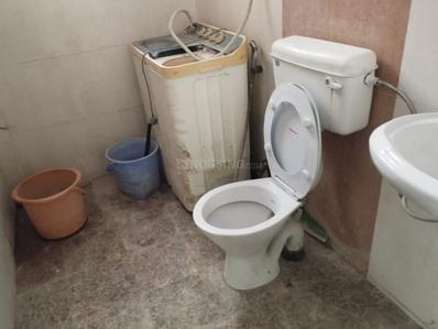 Bathroom Image of 1500 Sq.ft 3 BHK Apartment / Flat for rent in Arihant Vedang Heights, Sheopur Jaipur for Rs. 31000