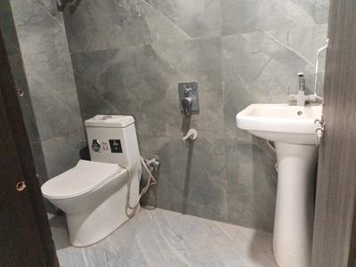 Image of 2000 Sq.ft 2 BHK Apartment / Flat for rent in Sultanpur, New Delhi for Rs. 26000