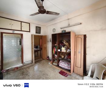 Bedroom Image of 975 Sq.ft 2 BHK Apartment / Flat for sale in Ballygunge Kolkata for Rs. 8500000
