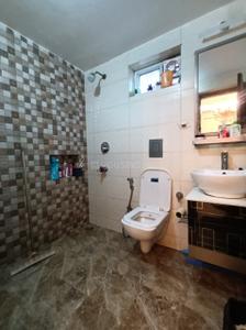 Image of 2000 Sq.ft 3 BHK Apartment / Flat for sale in DDA Sector C Pocket 8, Vasant Kunj, New Delhi for Rs. 35000000