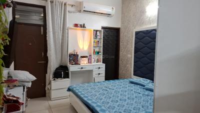 Bedroom Image of 1450 Sq.ft 3 BHK Apartment / Flat for sale in Dhakoli Zirakpur for Rs. 5650000