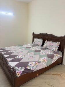 Bedroom Image of 1400 Sq.ft 3 BHK Independent House for rent in Himgiri Apartments, Kalkaji Extension New Delhi for Rs. 50000