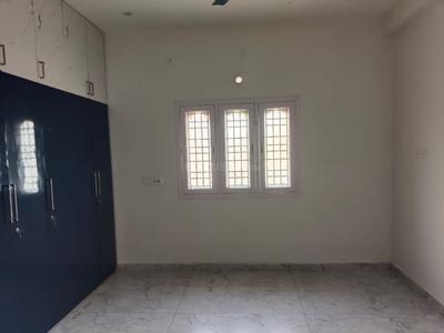 Bedroom Image of 1400 Sq.ft 3 BHK Apartment / Flat for rent in Kodambakkam Chennai for Rs. 45000