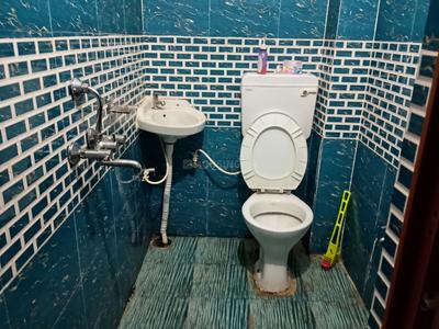 Bathroom Image of Santosh Singh in Dhirenpara, Guwahati