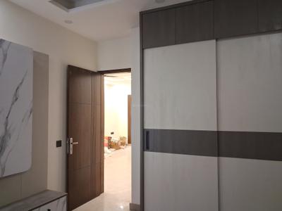 Bedroom Image of 1350 Sq.ft 3 BHK Builder Floor for sale in Paschim Vihar New Delhi for Rs. 29000000