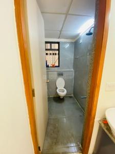 Bathroom Image of 1890 Sq.ft 3 BHK Apartment / Flat for sale in Gota Ahmedabad for Rs. 14000100
