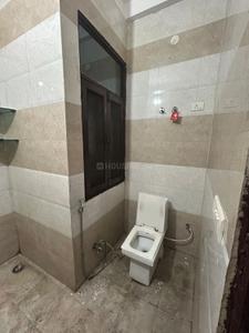 Bathroom Image of 1250 Sq.ft 3 BHK Builder Floor for rent in Vasundhara Ghaziabad for Rs. 25000