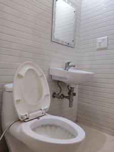 Bathroom Image of 1300 Sq.ft 3 BHK Independent House for rent in Ansal Florence Super, Sector 57 Gurgaon for Rs. 36000
