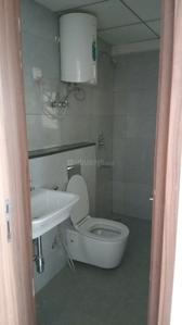 Bathroom Image of 710 Sq.ft 1 RK Studio for rent in Jaypee Greens Greater Noida for Rs. 30000