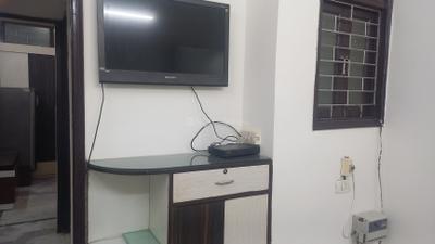 Bedroom Image of 356 Sq.ft 1 BHK Builder Floor for rent in Sector 7 Rohini New Delhi for Rs. 18000