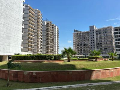 Image of 2149 Sq.ft 3 BHK Apartment / Flat for sale in Pareena Express Heights, Sector 99, Gurgaon for Rs. 19599999