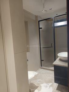 Bathroom Image of 4500 Sq.ft 4 BHK Builder Floor for rent in Safdarjung Development Area New Delhi for Rs. 450000