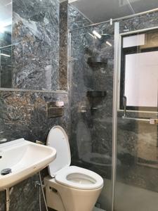 Common Bathroom Image of 550 Sq.ft 2 BHK Apartment / Flat for sale in Shikara Heights, Sion Mumbai for Rs. 15000000