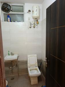 Bathroom Image of 1300 Sq.ft 3 BHK Apartment / Flat for rent in Gandhi Path West Jaipur for Rs. 24000