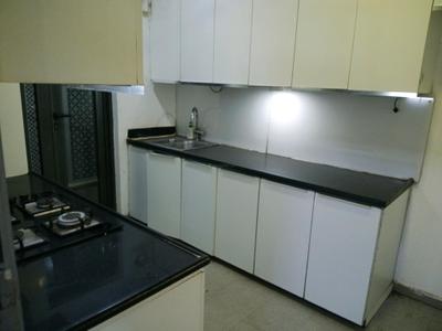 Kitchen Image of 1000 Sq.ft 2 BHK Apartment / Flat for rent in Colaba Mumbai for Rs. 150000