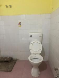 Bathroom Image of 1000 Sq.ft 2 BHK Apartment / Flat for rent in Indravati Colony Raipur for Rs. 15000