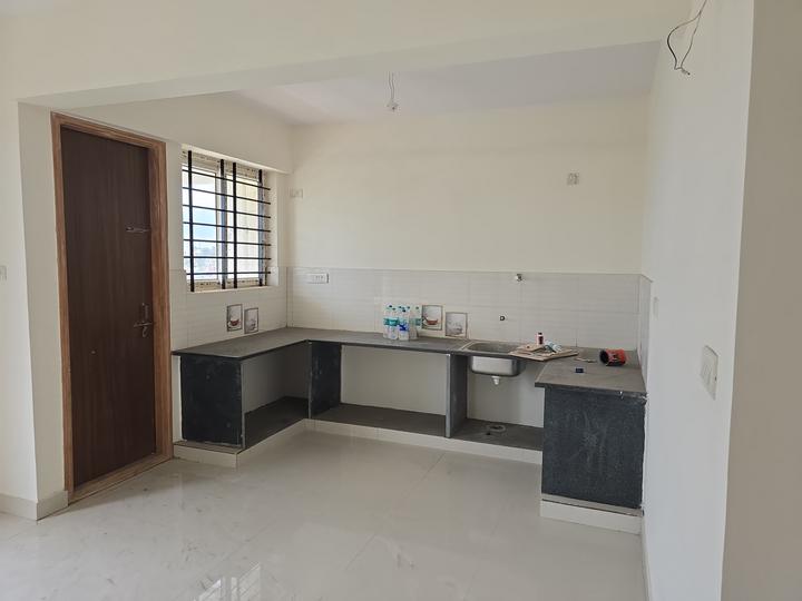 Soundarya Kamakshi Main Image 1