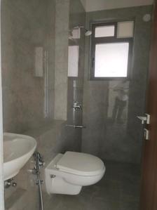 Common Bathroom Image of 845 Sq.ft 2.5 BHK Apartment / Flat for sale in Sheth Auris Bliss, Malad West Mumbai for Rs. 24500000