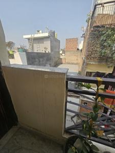 Balcony Image of 900 Sq.ft 2.5 BHK Builder Floor for sale in Ramesh Nagar New Delhi for Rs. 6900000