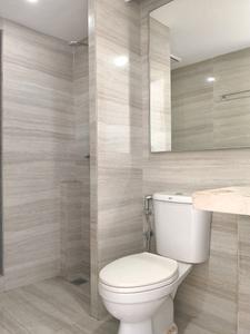 Common Bathroom Image of 1650 Sq.ft 4 BHK Apartment / Flat for sale in T Bhimjyani Neelkanth Woods Olivia, Thane West Thane for Rs. 37500000