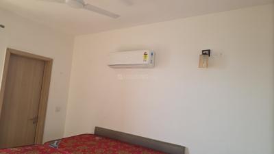 Bedroom Image of 1940 Sq.ft 3 BHK Apartment / Flat for rent in DLF Express Greens, Manesar Gurgaon for Rs. 42000