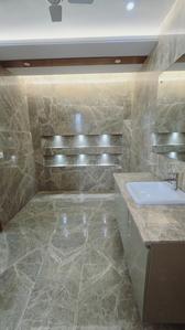 Bathroom Image of 3000 Sq.ft 3 BHK Builder Floor for sale in Defence Colony New Delhi for Rs. 120000000