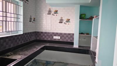 Kitchen Image of 900 Sq.ft 1 BHK Apartment / Flat for rent in Kondaiyapalayam Coimbatore for Rs. 12000