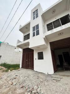 Image of 450 Sq.ft 2 BHK Independent House for sale in Sector 104, Gurgaon for Rs. 8000000
