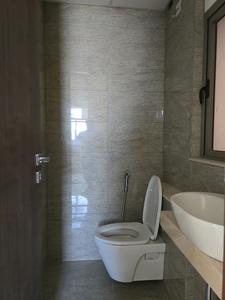 Common Bathroom Image of 600 Sq.ft 1 BHK Apartment / Flat for sale in HDIL Dheeraj Solitaire, Malad West Mumbai for Rs. 12500000