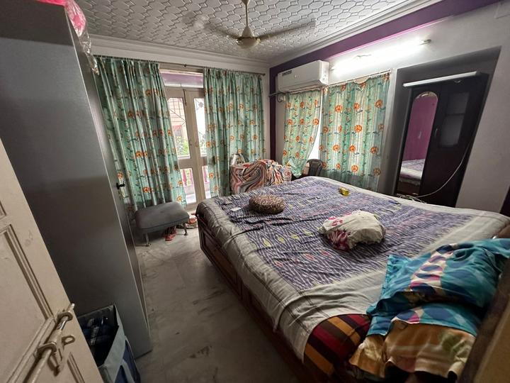 1000 Sqft 2 BHK Flat for sale in Sananda Flat Dum Dum Park, Kolkata