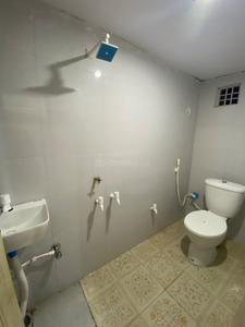 Bathroom Image of 720 Sq.ft 2 BHK Builder Floor for rent in Sector 49 Noida for Rs. 20000