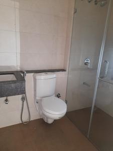 Bathroom Image of 925 Sq.ft 2 BHK Apartment / Flat for sale in Indiabulls Greens, Panvel Navi Mumbai for Rs. 7500000