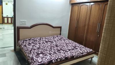 Bedroom Image of 1000 Sq.ft 2 BHK Builder Floor for rent in Lajpat Nagar New Delhi for Rs. 46500