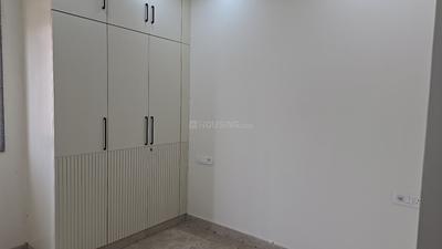 Bedroom Image of 960 Sq.ft 3 BHK Builder Floor for sale in Paschim Vihar New Delhi for Rs. 13500000