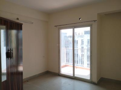 Bedroom Image of 1300 Sq.ft 3 BHK Apartment / Flat for rent in BCC Bharat City, Indraprashtha Yojna Ghaziabad for Rs. 12000